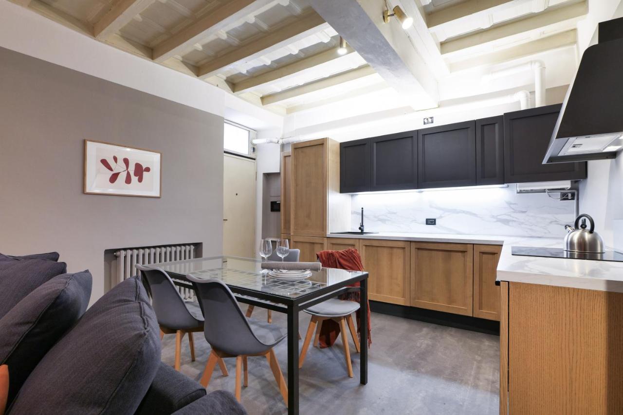 Contempora - Ampio Monolocale Medici 7 Appartamento Milano
